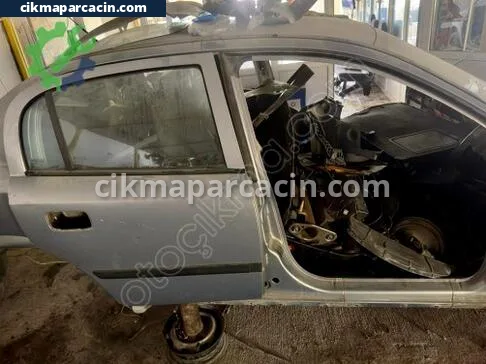 Opel Astra Tavan çıkma parça
