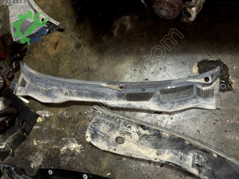 Opel Astra Ön Cam Izgarası çıkma parça