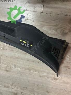 Opel Astra Ön Cam Izgarası 90520680 çıkma parça