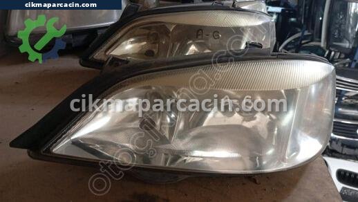 Opel Astra Sağ Ön Far çıkma parça