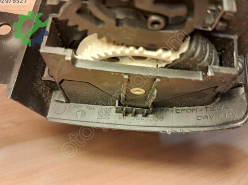 Opel Astra Sağ Havalandırma Izgaraları 90560338 çıkma parça