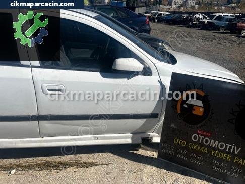 Opel Astra Sağ Ön Kapı çıkma parça