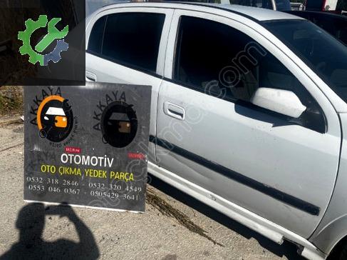 Opel Astra Sağ Ön Kapı çıkma parça