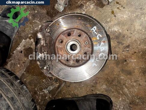 Opel Astra Sağ Ön Taşıyıcı çıkma parça