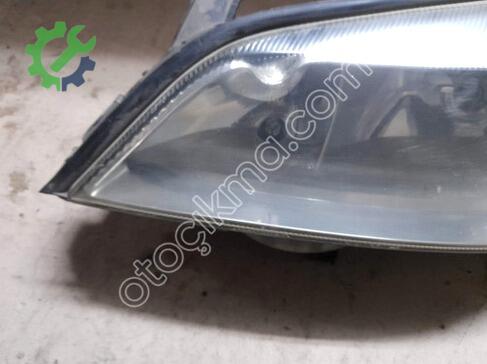 Opel Astra Sağ Ön Far çıkma parça