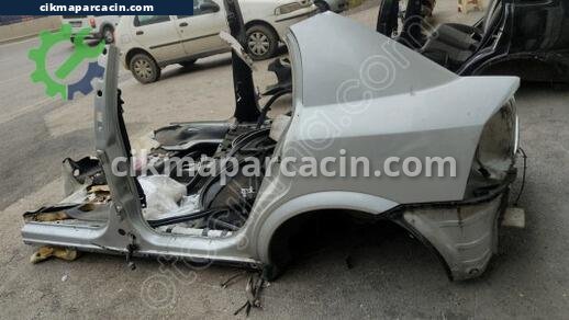Opel Astra Arka Çamurluk çıkma parça