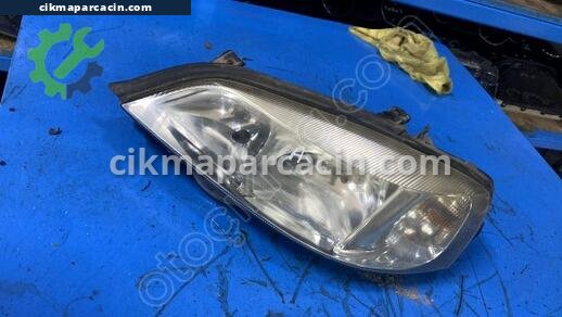 Opel Astra Sol Ön Far çıkma parça