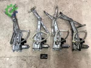 Opel Astra 2023 - 2023 Çıkma Cam Krikosu 90521881