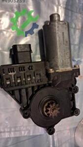 Opel Astra Orijinal Çıkma Cam Motoru