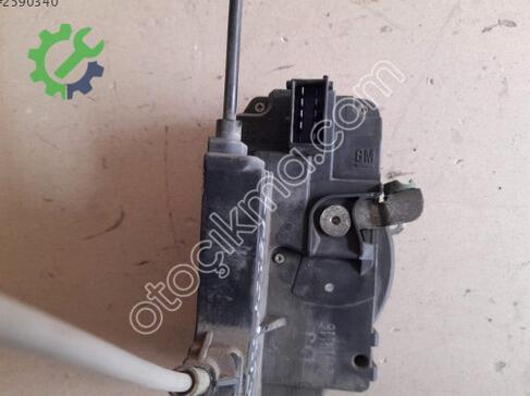 Opel Astra Sol Ön Kapı Kilidi çıkma parça