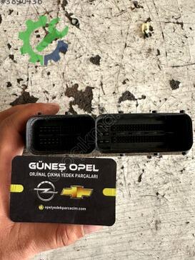 Opel Astra Motor Beyni 55566036 çıkma parça
