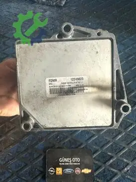 Opel Astra Motor Beyni 12249823 çıkma parça