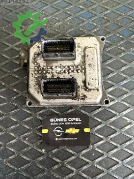Opel Astra Motor Beyni 55559394 çıkma parça