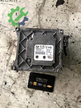 Opel Astra Motor Beyni 55567114 çıkma parça