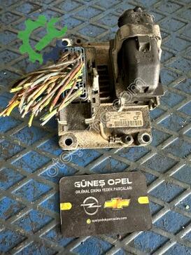 Opel Astra Motor Beyni 55559857 çıkma parça