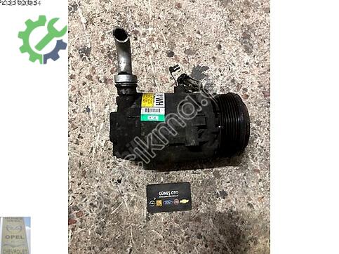 Opel Astra Klima Kompresörü 13124751 çıkma parça