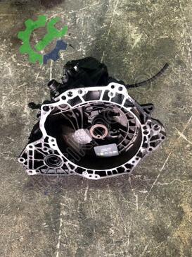 Opel Astra Şanzıman Komple F17W374 çıkma parça