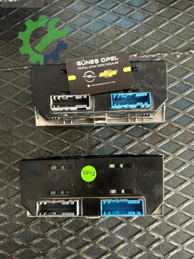 Opel Astra Klima Kontrol Paneli 13122963 çıkma parça