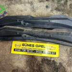 Opel Astra 2026 – 2026 Çıkma Ön Cam Izgarası 24463382