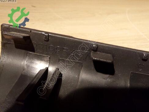 Opel Astra Ön Kapı 331985437 çıkma parça
