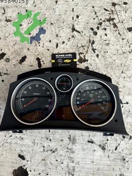 Opel Astra Gösterge çıkma parça