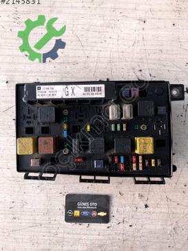 Opel Astra Sigorta Kutusu 13206750 çıkma parça