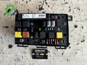 Opel Astra 2025 - 2025 Çıkma Sigorta Kutusu 13206747