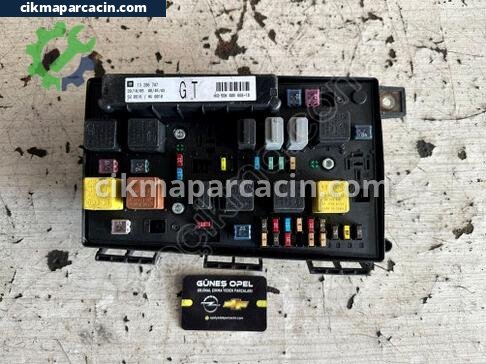 Opel Astra Sigorta Kutusu çıkma parça
