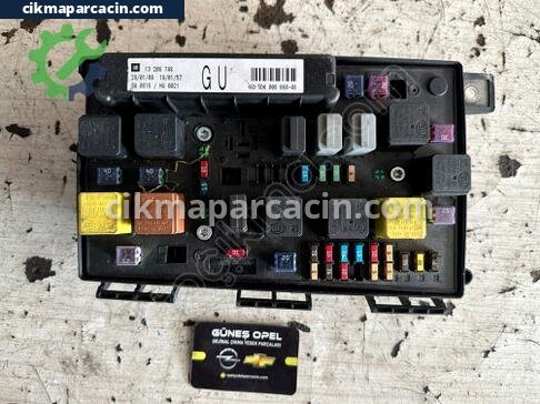 Opel Astra Sigorta Kutusu çıkma parça