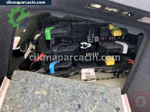 Opel Astra Sigorta Kutusu çıkma parça