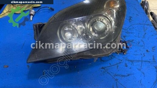 Opel Astra Sol Ön Far çıkma parça