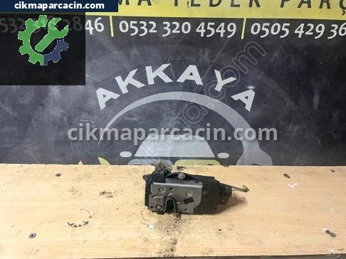 Opel Astra Sol Ön Kapı Kilidi çıkma parça