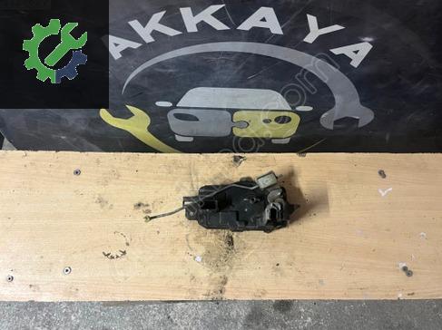 Opel Astra Sol Ön Kapı Kilidi çıkma parça