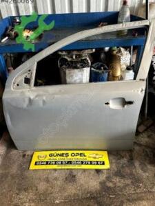 Opel Astra Sol Ön Kapı Çıkma (2. Adet)