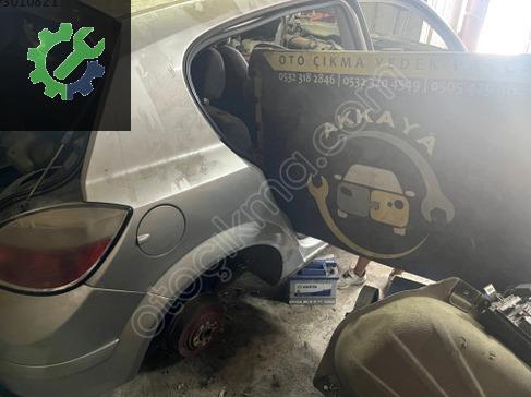 Opel Astra Tavan çıkma parça
