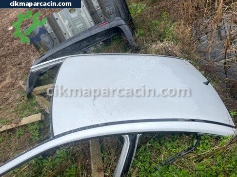 Opel Astra Sağ Tavan Çıtası çıkma parça