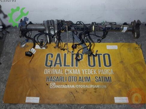 Opel Astra Torpido çıkma parça