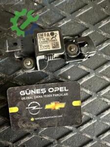 Çıkma Opel Astra Darbe Sensörü 24460761