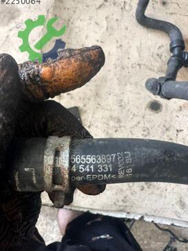 Opel Astra Radyatör Hortumu 565563897 çıkma parça