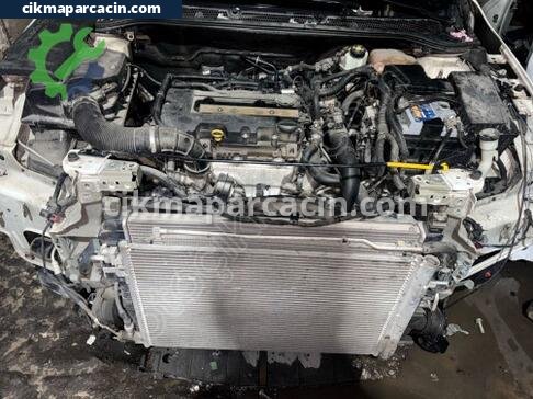 Opel Astra Motor Komple çıkma parça