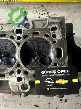 Opel Astra Silindir Kapağı çıkma parça