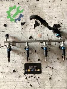 Opel Astra Orijinal Çıkma Enjektör 55562599