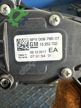 Opel Astra Pedal 13252702 çıkma parça