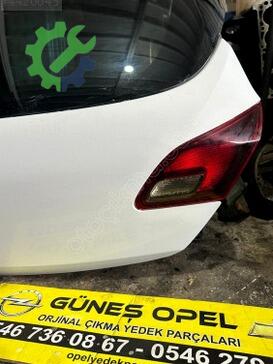 Opel Astra Bagaj çıkma parça