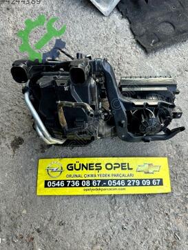 Opel Astra Kalorifer Kutusu 39108355 çıkma parça