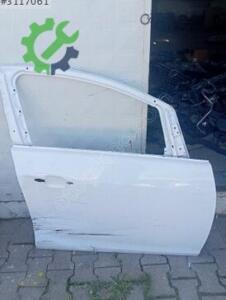Opel Astra j kasa sağ ön kapı 2009 2017 arası