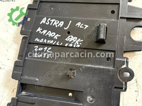 Opel Astra Ön Tampon 13368661 çıkma parça