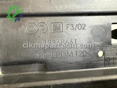 Opel Astra Ön Tampon 13368661 çıkma parça