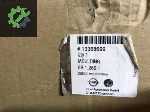Opel Astra Ön Panjur 13368699 çıkma parça