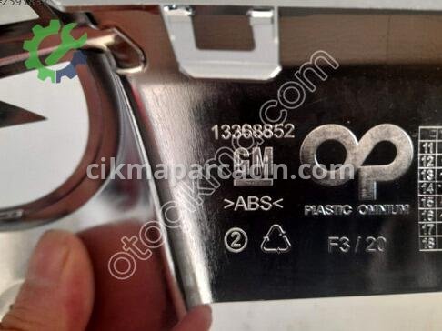 Opel Astra Ön Panjur çıkma parça
